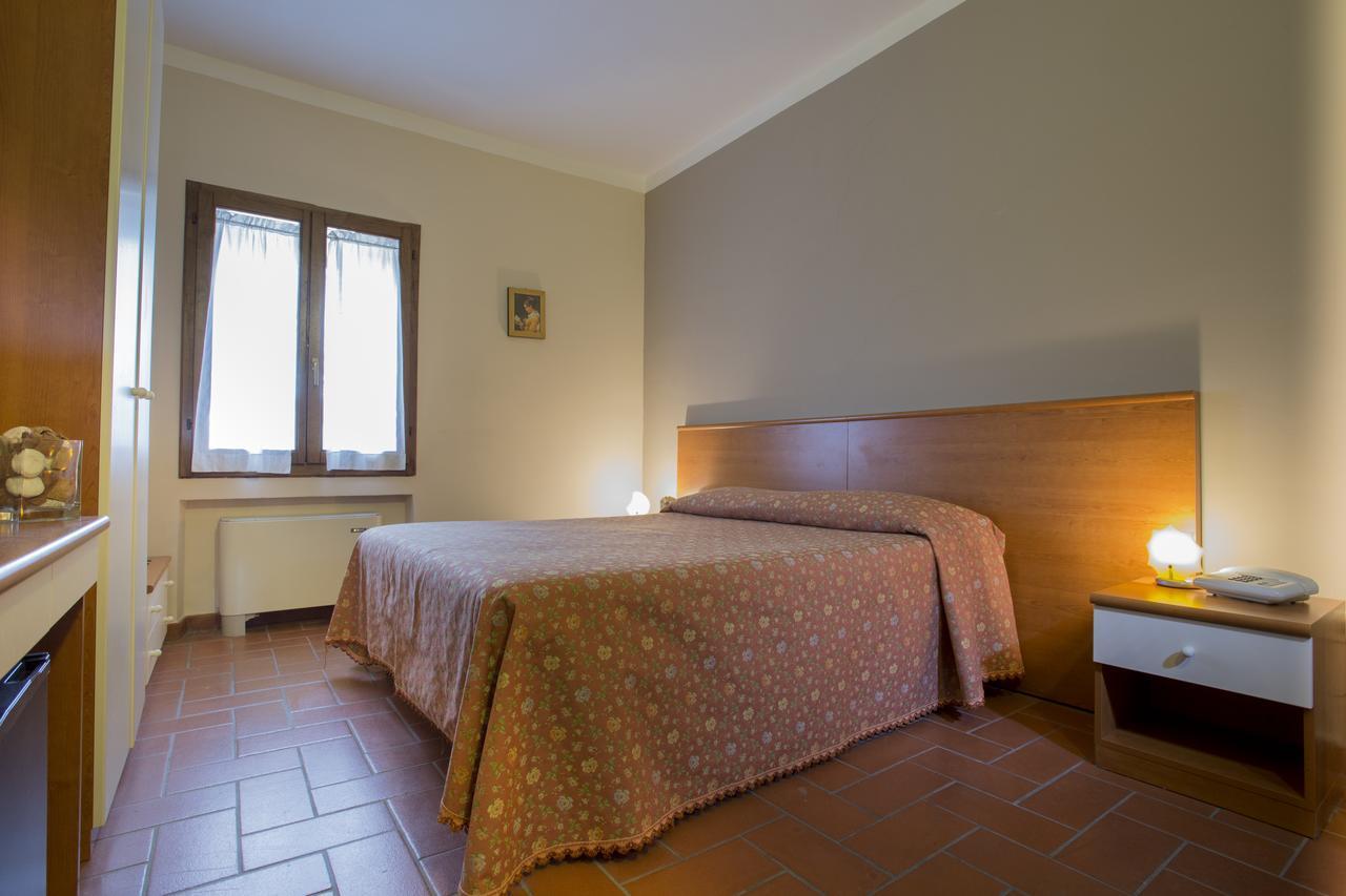 Antico Casale Le Fossate Hotel Giove Ngoại thất bức ảnh